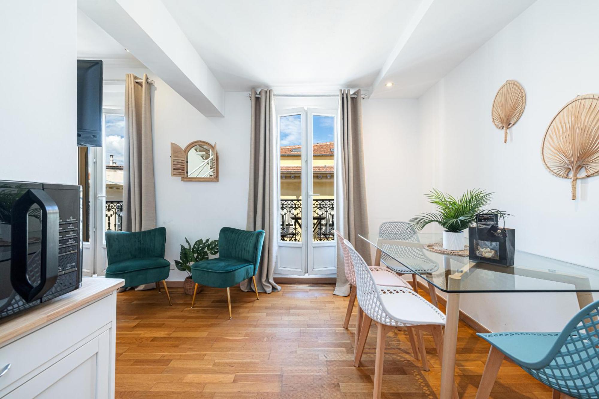 Massena Street - 1 Bdr Duplex With Ac & Parking Leilighet Nice Eksteriør bilde