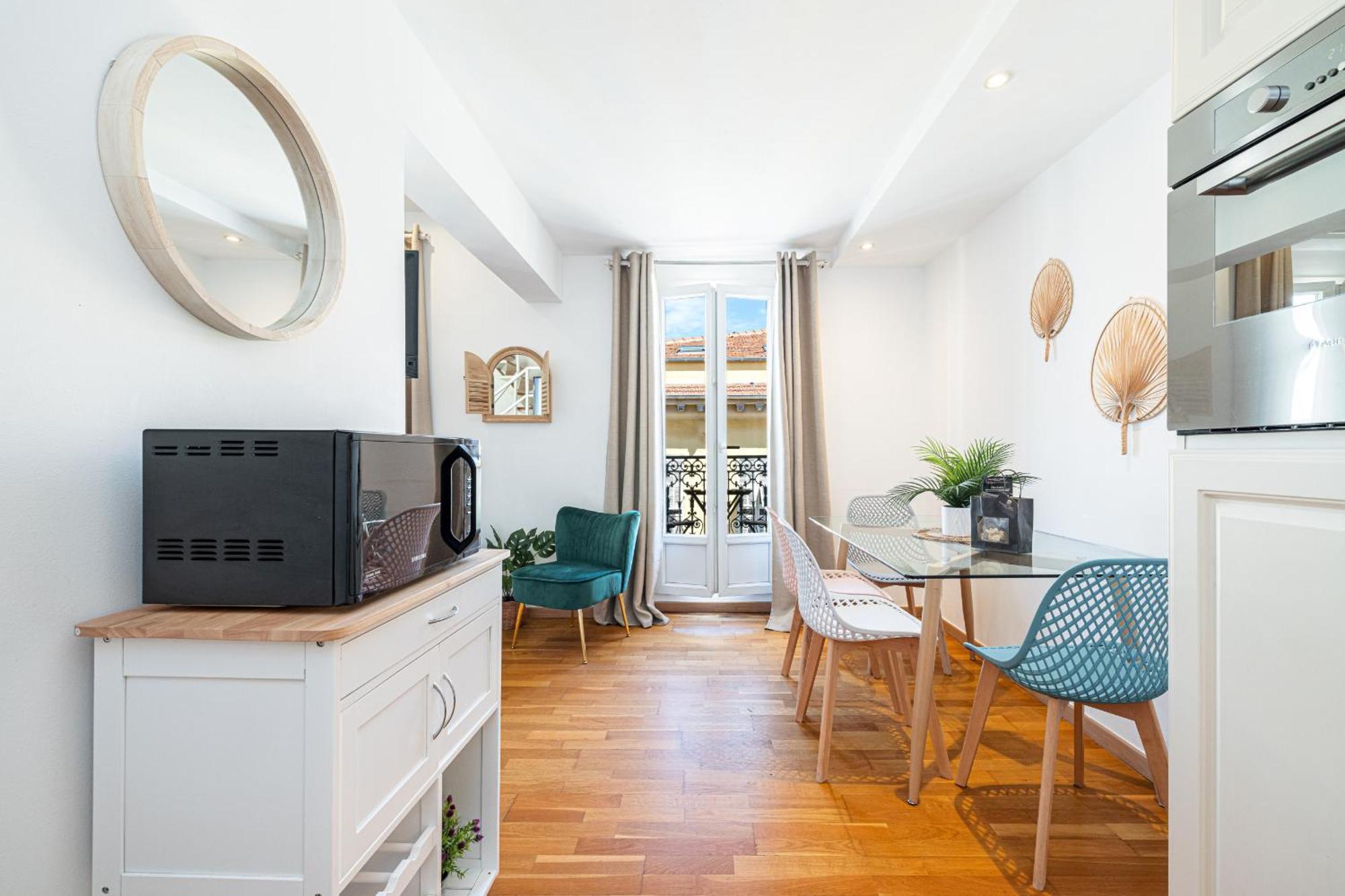 Massena Street - 1 Bdr Duplex With Ac & Parking Leilighet Nice Eksteriør bilde